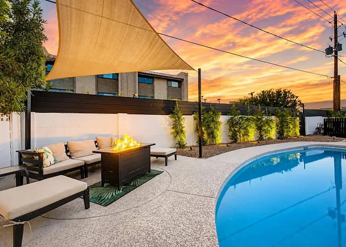 Old Town Family Retreat-free Heated Pool-spa-putt Grn-gym *