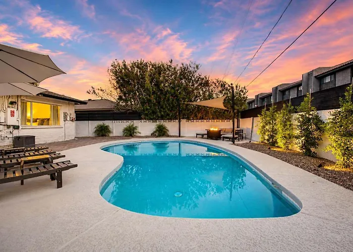 Holiday home Old Town Family Retreat-free Heated Pool-spa-putt Grn-gym